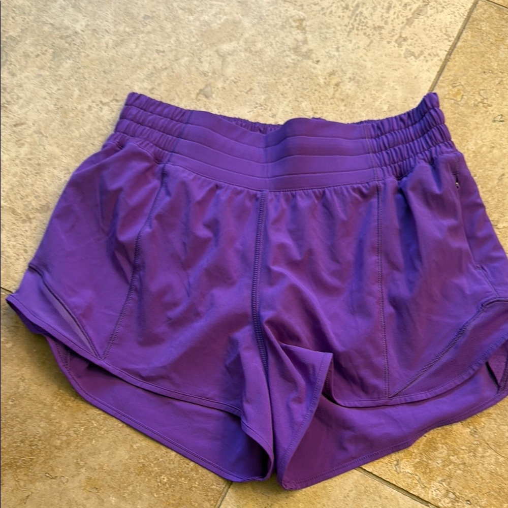 Lululemon Athletica Hotty hot shorts